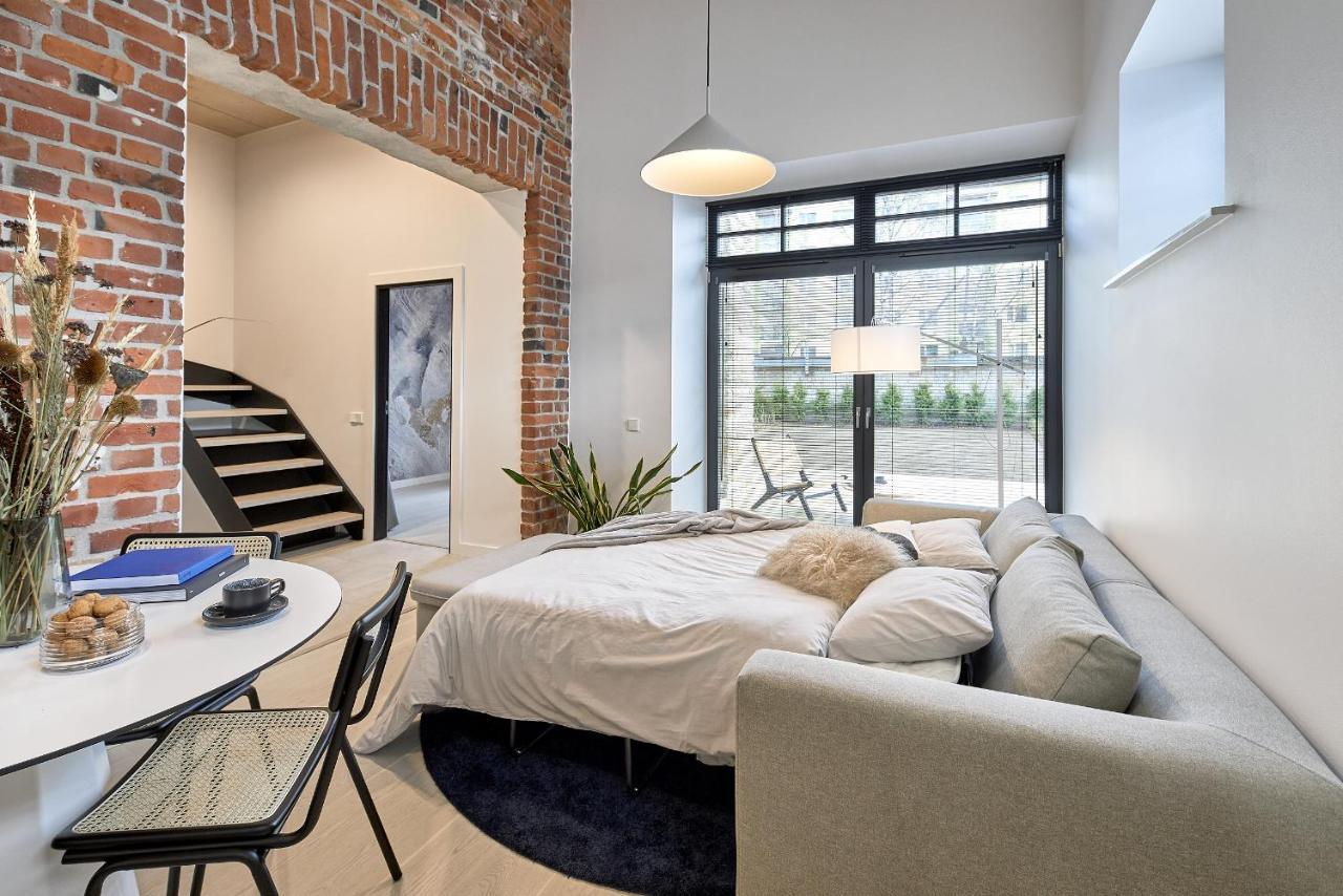 High Ceiling Loft With Its Own Backyard And A Terrace Appartement Tallinn Buitenkant foto