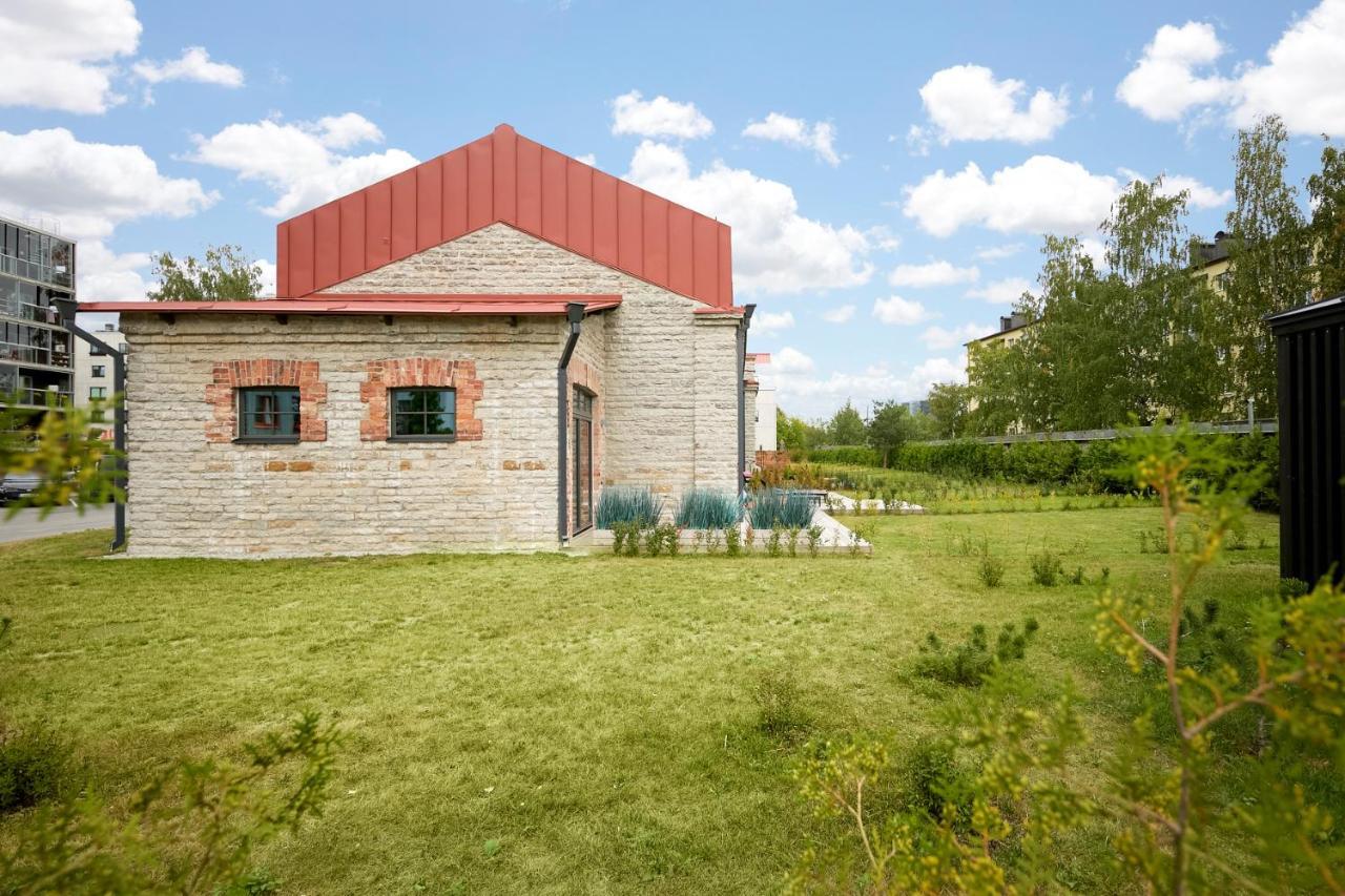High Ceiling Loft With Its Own Backyard And A Terrace Appartement Tallinn Buitenkant foto