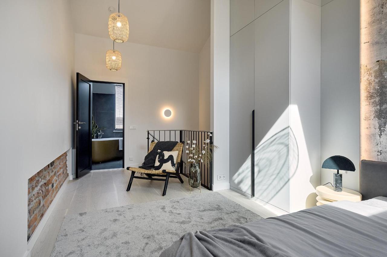 High Ceiling Loft With Its Own Backyard And A Terrace Appartement Tallinn Buitenkant foto